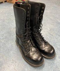 Dr. Martens - 14 hole - black STEELCAPPED boot - MADE IN ENGLAND size 45 (EU) / 10 (UK) 2nd hand